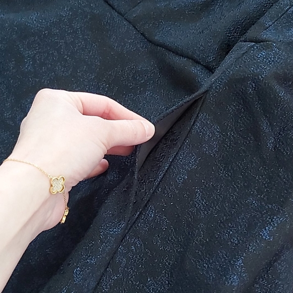 Dress - Picture 2 of 4